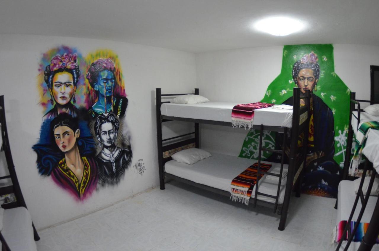 Fiesta Party Hostel - Cancún Extérieur photo