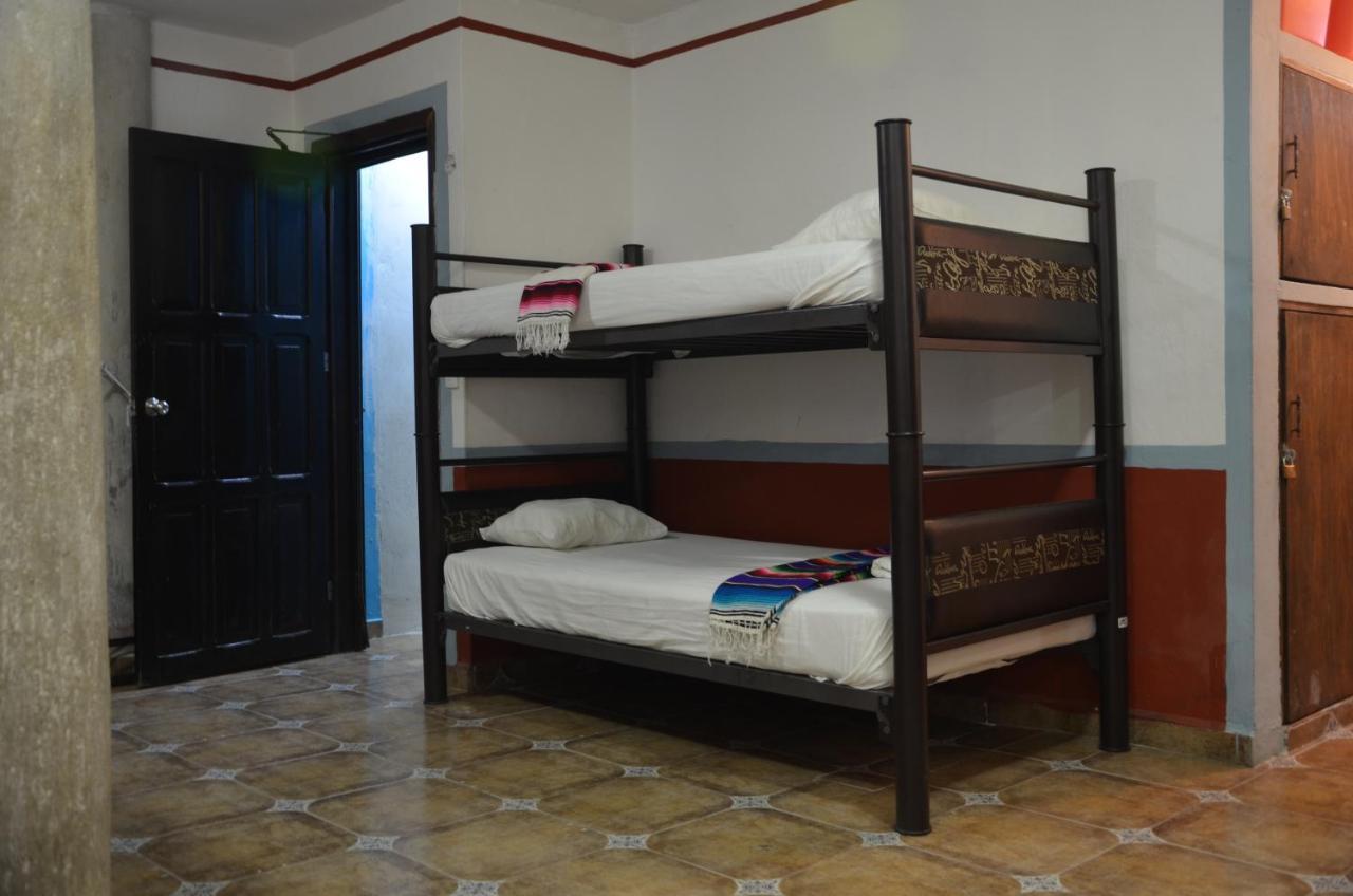 Fiesta Party Hostel - Cancún Extérieur photo