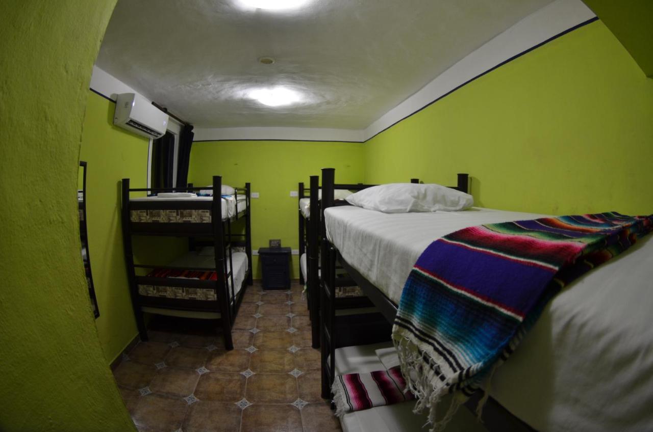 Fiesta Party Hostel - Cancún Extérieur photo